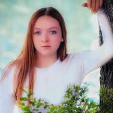 Portrait of Kaelynn Stamper