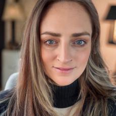 Portrait of Melinda Kemplin