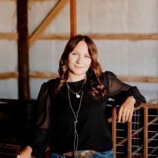 Portrait of Kelsi Scheihing