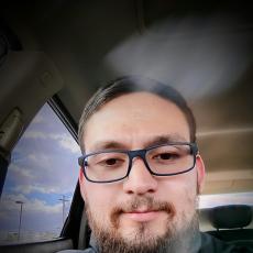 Portrait of Richie Lopez