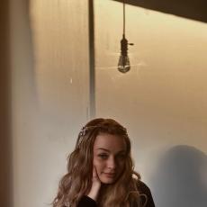 Portrait of Bella Dawson
