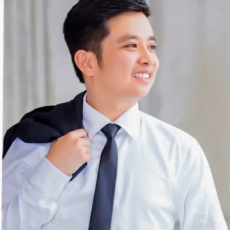 Portrait of Darren Le