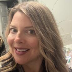 Portrait of Dina Holdren