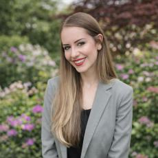 Portrait of Jennifer Pettit