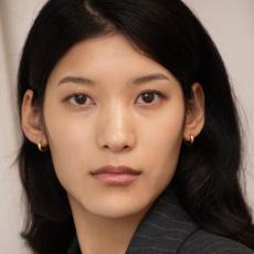 Portrait of Maya Seibert