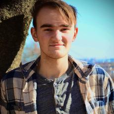 Portrait of Evan Simpson