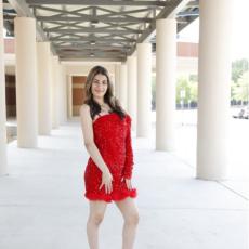 Portrait of Madeleine madimailmessages@gmail.com