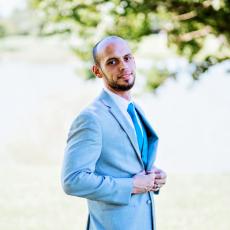 Portrait of Derek Holder