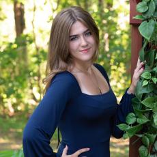 Portrait of Samantha Small