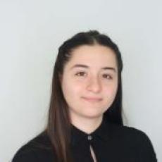 Mia Mandili — Honor Society member